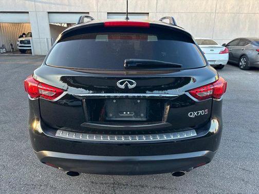 2015 INFINITI QX70 Base