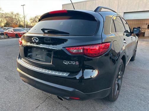 2015 INFINITI QX70 Base