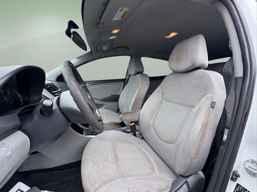 Century White 2016 Hyundai Accent SE