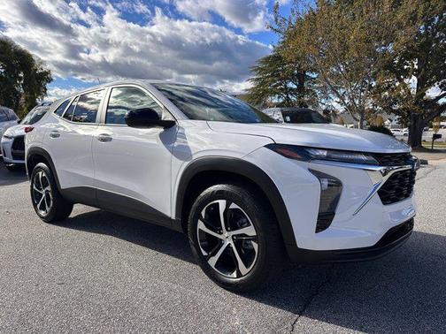 2024 Chevrolet Trax FWD 1RS