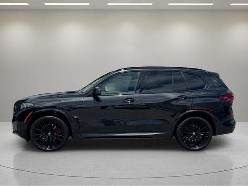 Black Sapphire Metallic 2024 BMW X5 sDrive40i