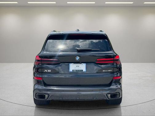 Black Sapphire Metallic 2024 BMW X5 sDrive40i