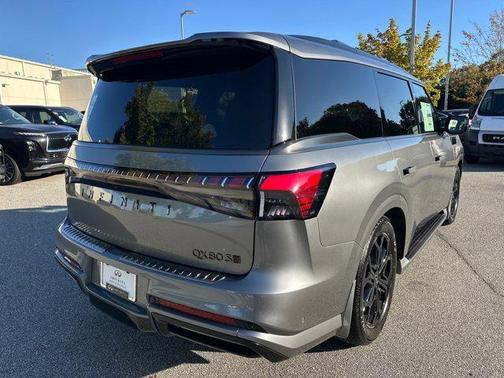 2026 INFINITI QX80 SPORT