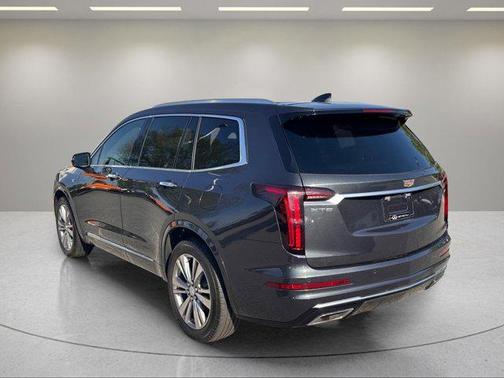Wilder Metallic 2023 Cadillac XT6 Premium Luxury FWD