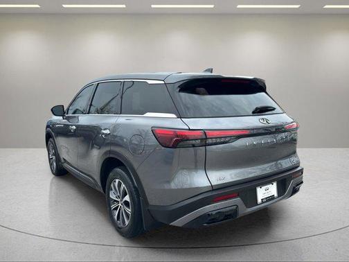 2023 INFINITI QX60 Pure