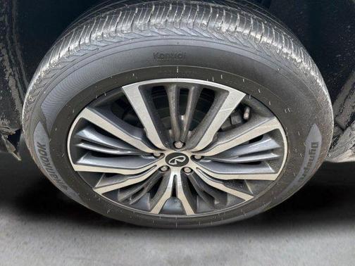 2025 INFINITI QX60 SENSORY