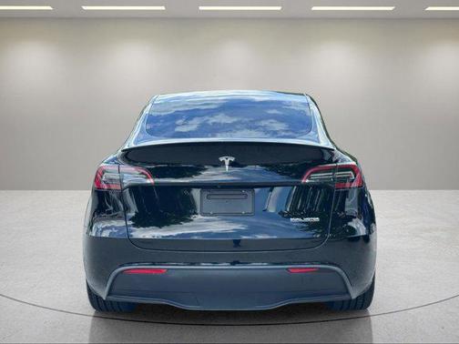 Solid Black 2022 Tesla Model Y Performance Dual Motor All-Wheel Drive