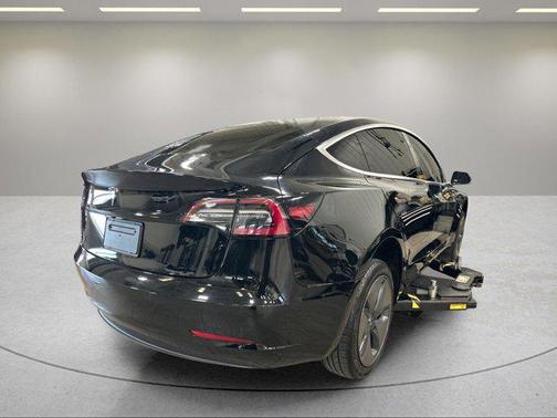 2020 Tesla Model 3 Standard Range