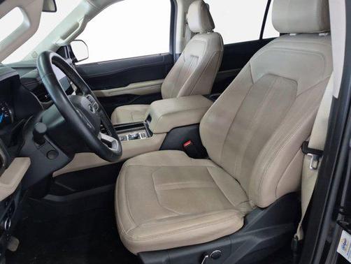 Agate Black Metallic 2023 Ford Expedition Limited