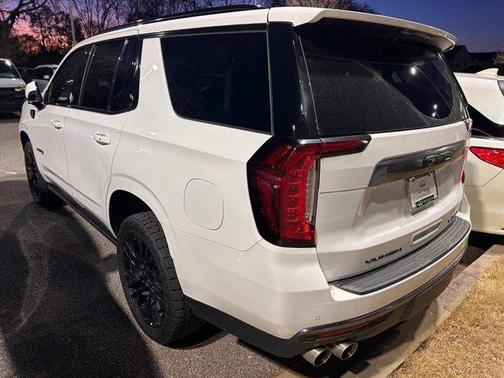 2023 GMC Yukon 4WD AT4