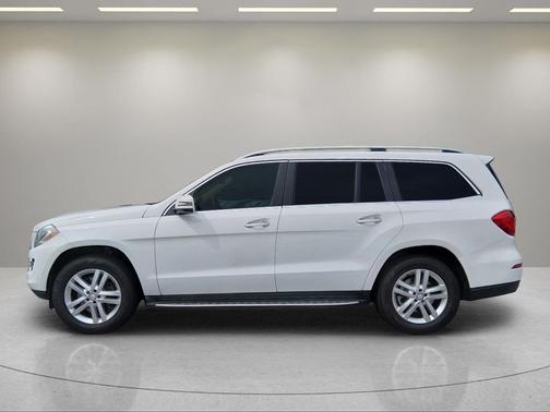 Polar White 2016 Mercedes-Benz GL-Class 4MATIC
