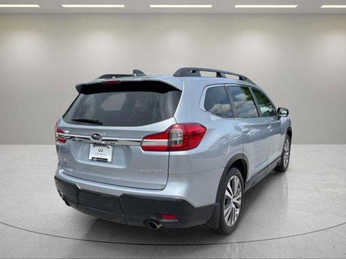Ice Silver Metallic 2019 Subaru Ascent Premium 7-Passenger