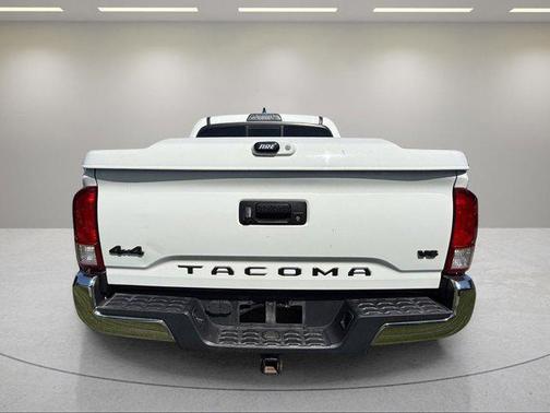 Super White 2017 Toyota Tacoma SR5