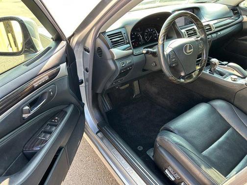 2017 Lexus LS 460 Base