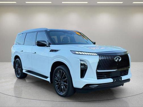 Radiant White/Black Obsidian 2025 INFINITI QX80 AUTOGRAPH AWD
