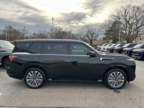 2025 INFINITI QX80 SENSORY AWD