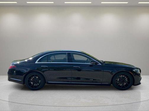 2022 Mercedes-Benz S-Class 4MATIC