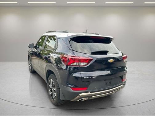 Midnight Blue Metallic 2021 Chevrolet Trailblazer ACTIV