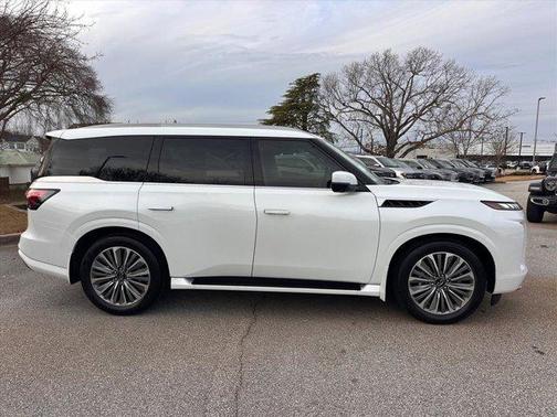 2026 INFINITI QX80 Luxe