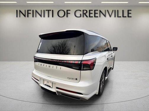 2026 INFINITI QX80 Luxe