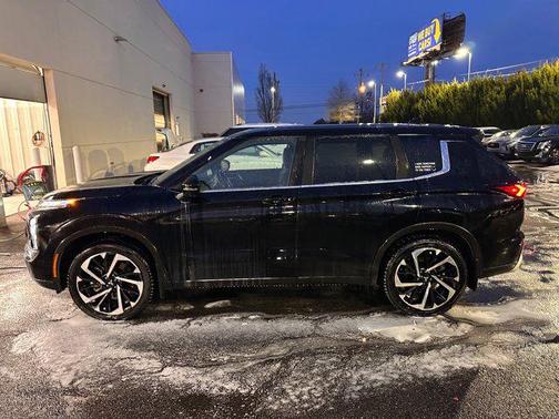 2022 Mitsubishi Outlander SE 2.5 2WD