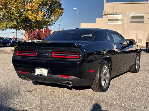 2020 Dodge Challenger SXT