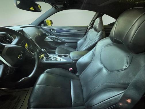 2019 INFINITI Q60 3.0T LUXE