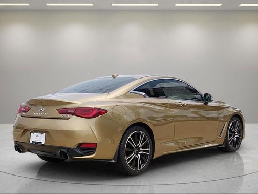 2019 INFINITI Q60 3.0T LUXE