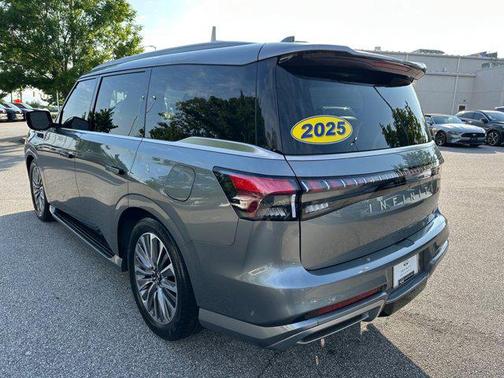 2025 INFINITI QX80 SENSORY AWD