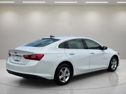 Summit White 2020 Chevrolet Malibu 1LS