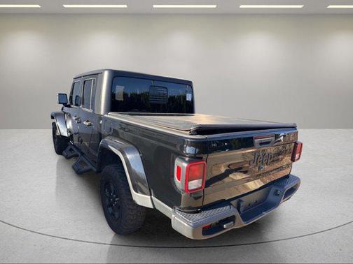 2021 Jeep Gladiator Willys 4x4