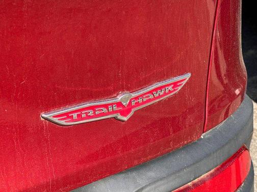 Deep Cherry Red Crystal Pearlcoat 2015 Jeep Cherokee Trailhawk