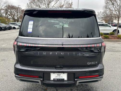2026 INFINITI QX80 Luxe