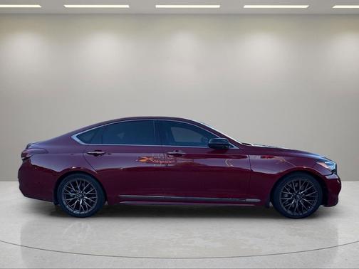 Sevilla Red 2018 Genesis G80 3.3T Sport
