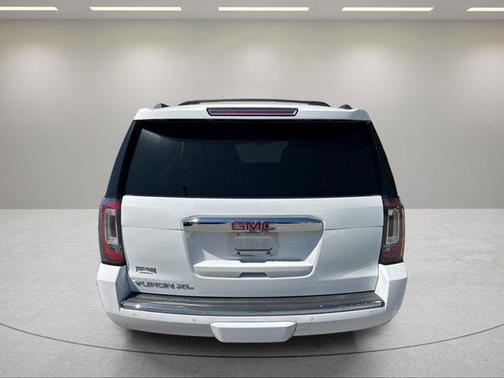 Summit White 2019 GMC Yukon XL Denali