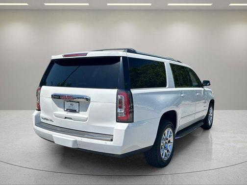 Summit White 2019 GMC Yukon XL Denali