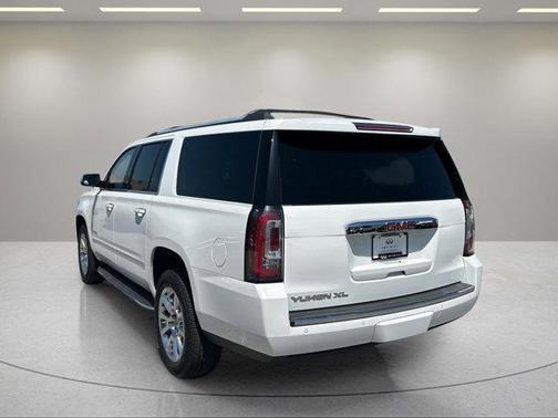 Summit White 2019 GMC Yukon XL Denali