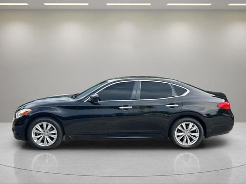 Malbec Black 2011 INFINITI M37 Base