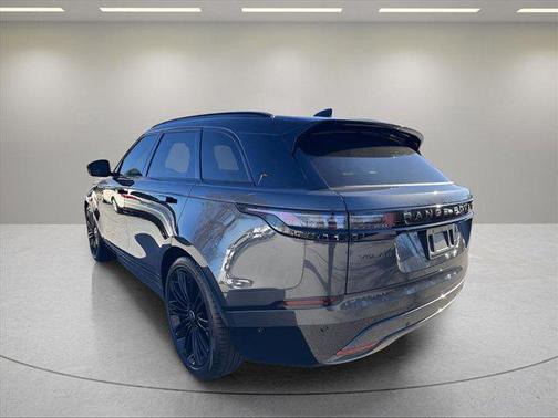 2026 Land Rover Range Rover Velar P250 SE R-Dynamic