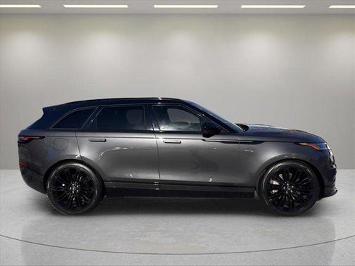 2026 Land Rover Range Rover Velar P250 SE R-Dynamic