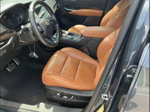Shadow Metallic 2019 Cadillac XT4 Sport