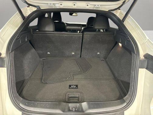 2023 INFINITI QX55 LUXE