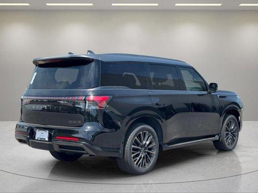 Mineral Black/Graphite Shadow 2026 INFINITI QX80 AUTOGRAPH AWD