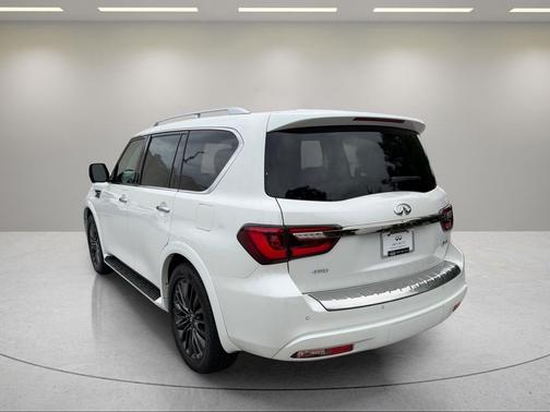 Moonstone White 2023 INFINITI QX80 PREMIUM SELECT AWD
