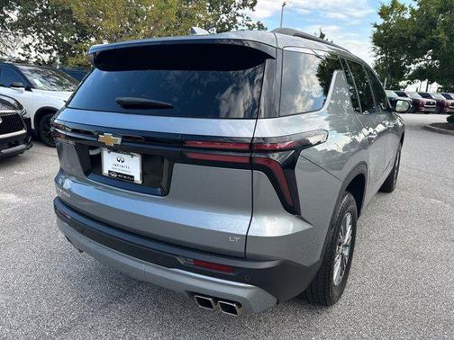 2024 Chevrolet Traverse LT