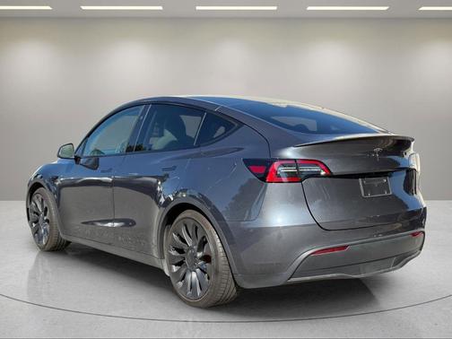2023 Tesla Model Y Performance Dual Motor All-Wheel Drive