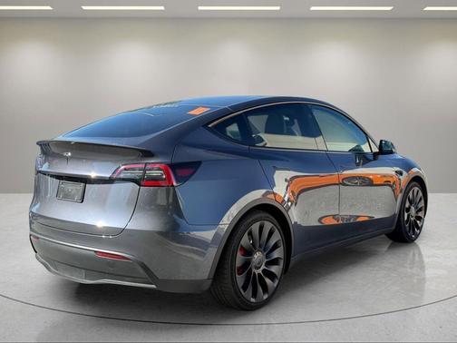 2023 Tesla Model Y Performance Dual Motor All-Wheel Drive