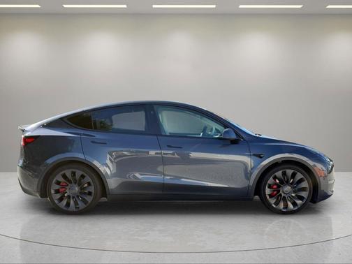 2023 Tesla Model Y Performance Dual Motor All-Wheel Drive