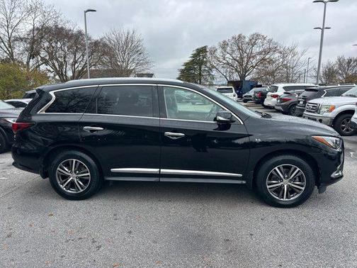2017 INFINITI QX60 Base