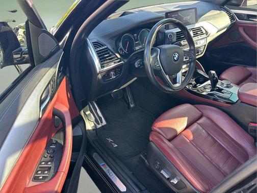 Black Sapphire Metallic 2019 BMW X4 M40i